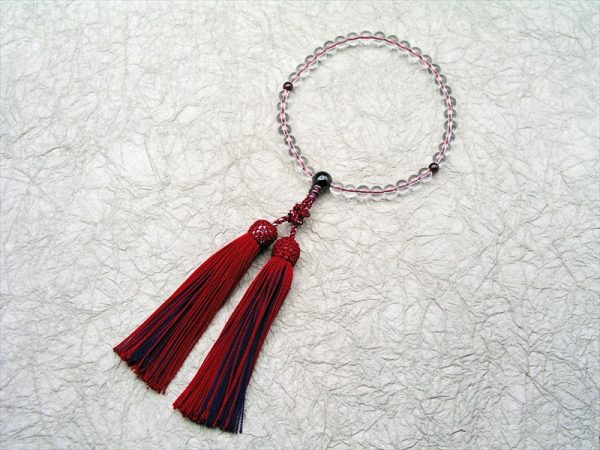 【誕生石念珠・睦月（１月）】 水晶ガーネット仕立飾り結び正絹彩り房